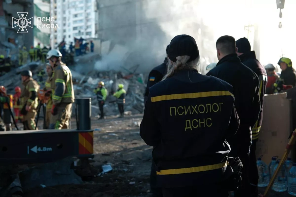 Russian strike turns Kyiv morning into tragedy PHOTO / VIDEO
