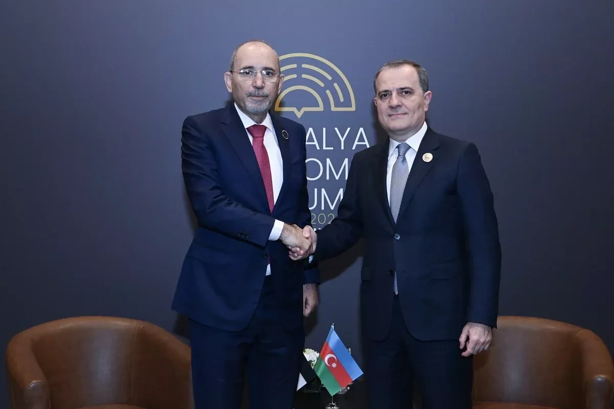 Azerbaijan deepens cooperation with Jordan, Guinea-Bissau in Antalya forum PHOTO