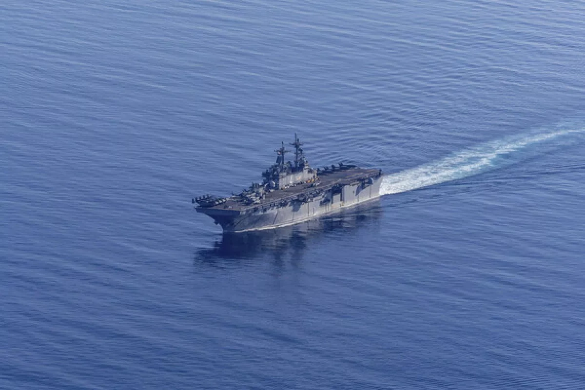 Newsmax: USS Boxer sidelined by engine failure during Iran conflict