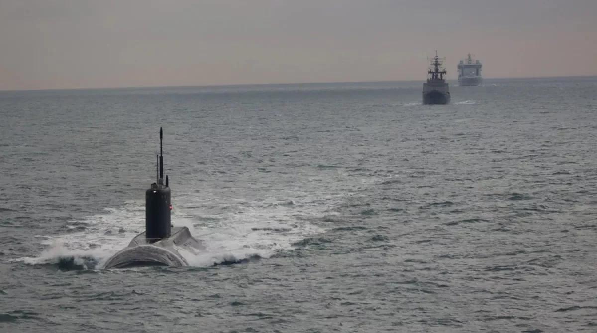 Britain conducts surveillance on Russian submarine in English Channel