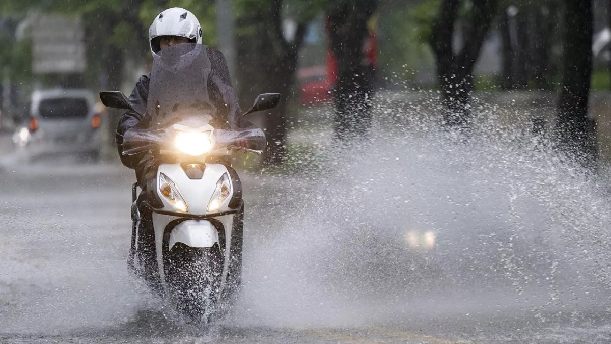 Türkiye issues weather warning across 15 provinces amid heavy rainfall forecast