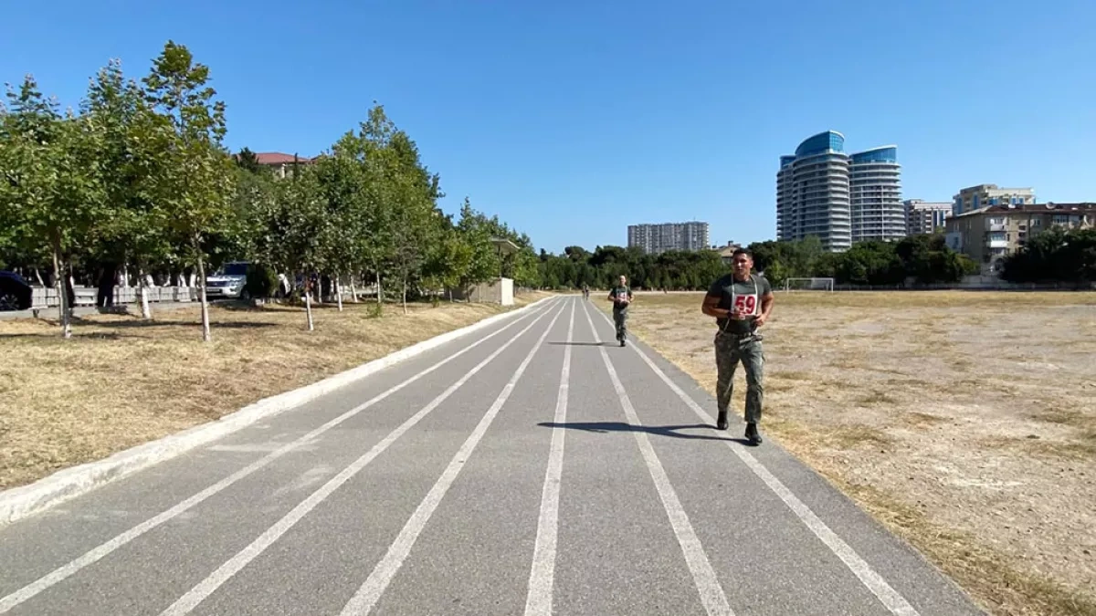 Azerbaijani Army puts troops through rigorous qualification exams PHOTO