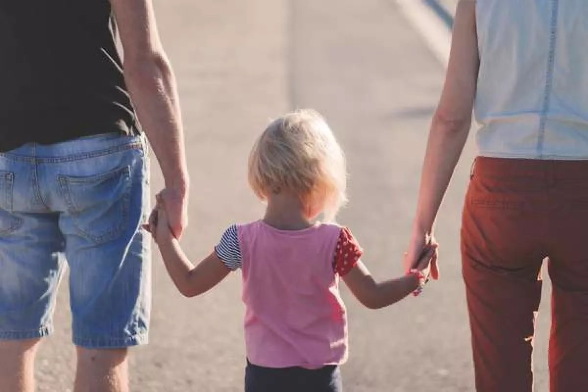 Italy breaks legal ground with first “three-parent” court ruling