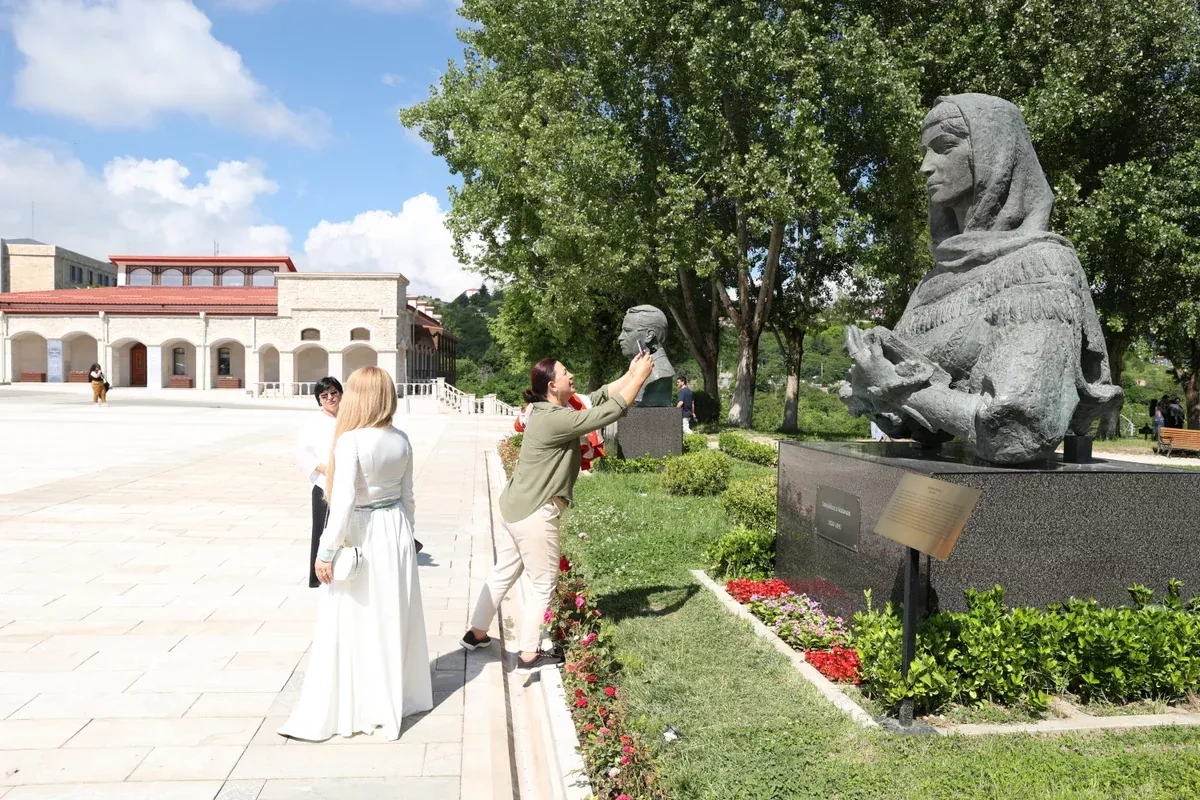 Azerbaijan's Shusha showcases cultural heritage to Turkic world scholars PHOTO