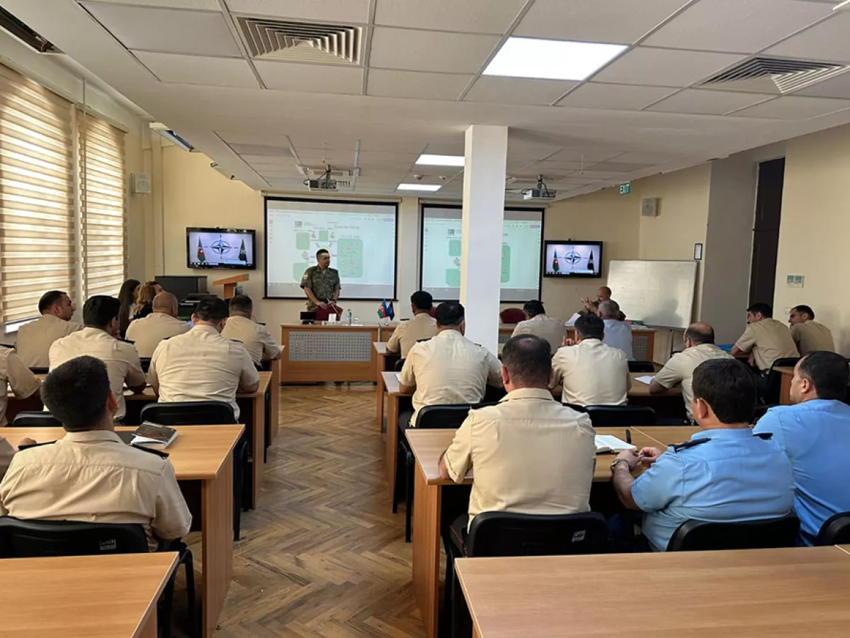NATO LANDCOM team conducts military training course in Azerbaijan PHOTO