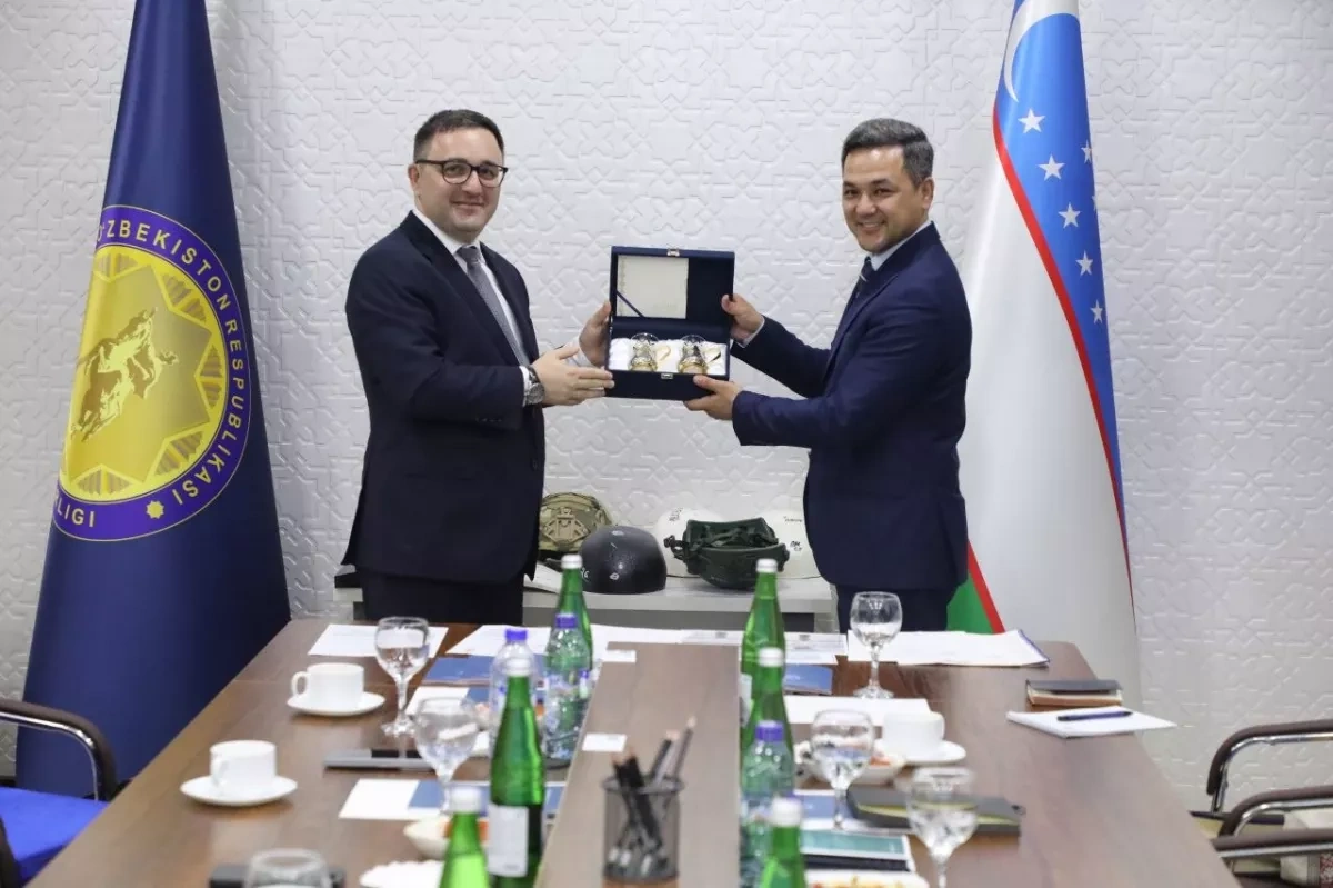 Azerbaijan, Uzbekistan discuss cooperation on defence industry PHOTO