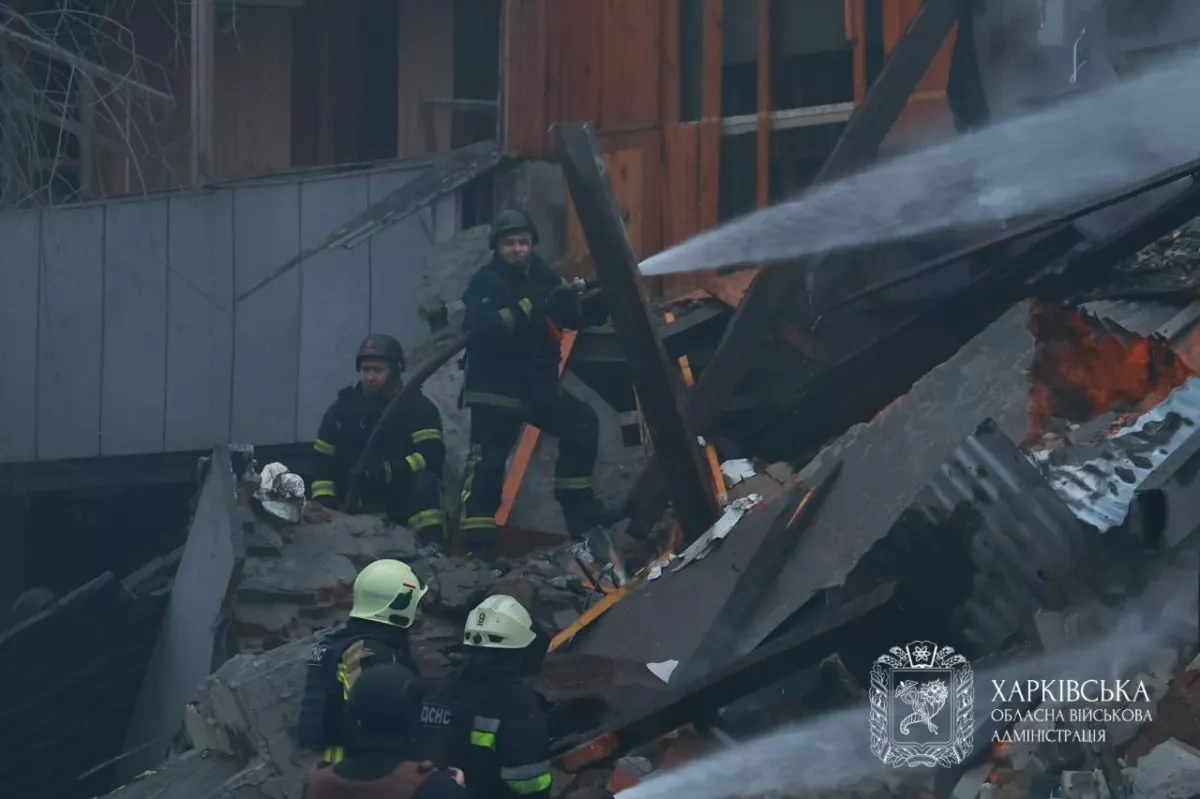 Bodies of child and woman found after missile strike in central Kharkiv photo