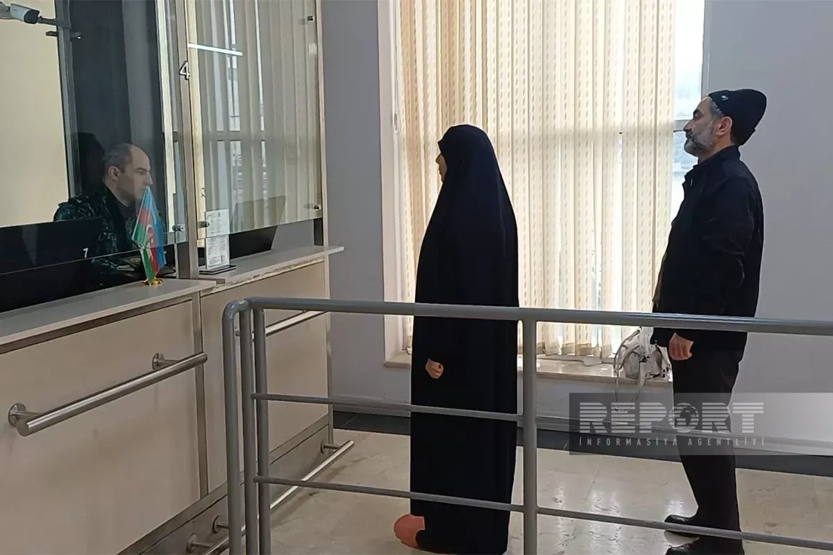 Azerbaijan evacuates six foreign nationals from Iran PHOTO