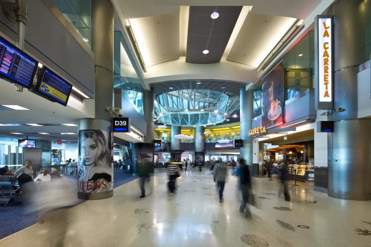 Bomb scare at Miami airport leads to mass evacuation, flight disruptions