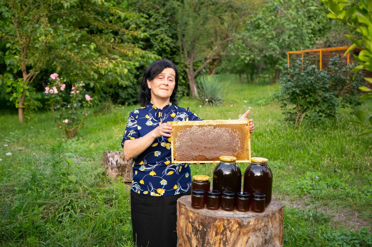 PASHA Holding continues to support opportunities for farmers (PHOTO)