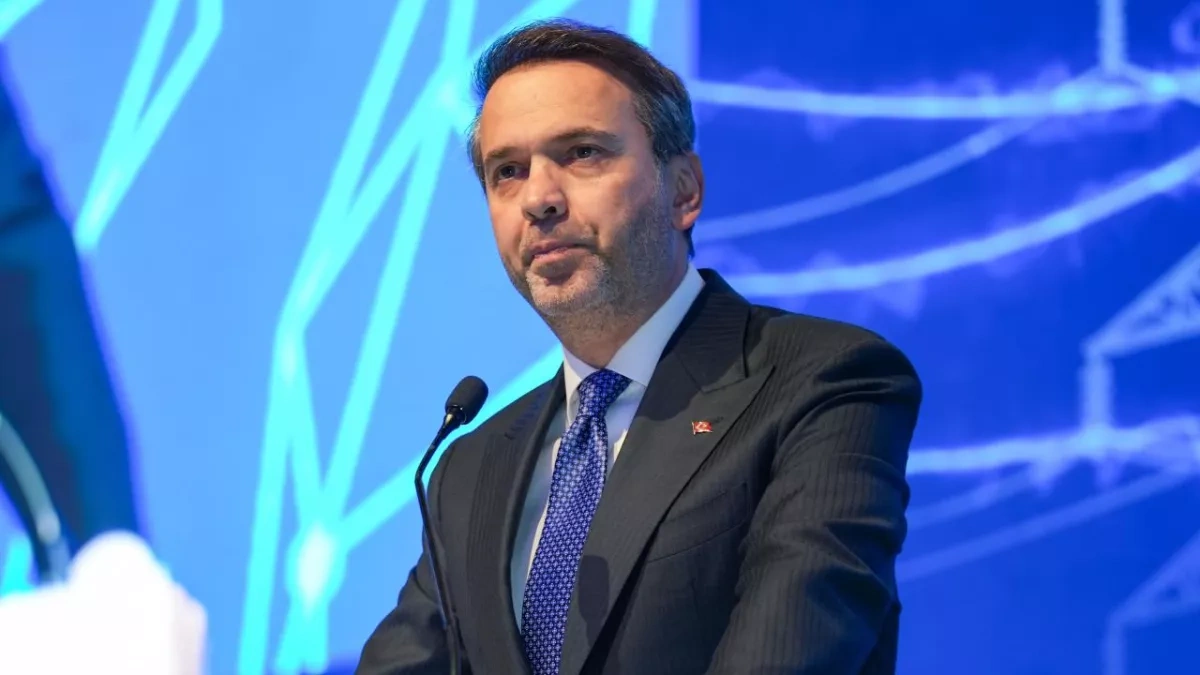 Türkiye, Algeria discuss expanding LNG partnership, energy cooperation