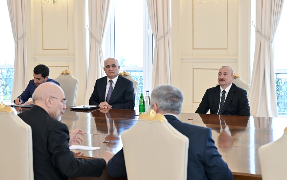 President Ilham Aliyev receives delegation led by Chairman of Islamic Consultative Assembly of Iran (PHOTO)