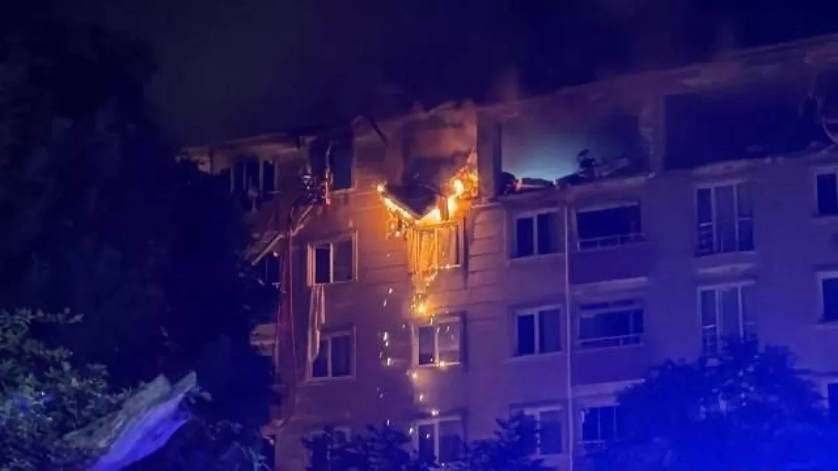 Two dead, five injured in apartment explosion in Türkiye PHOTO