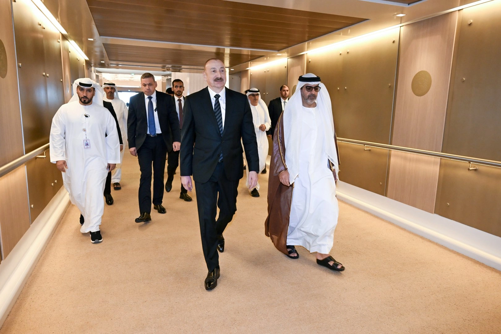 President Ilham Aliyev concludes visit to the United Arab Emirates (FOTO)