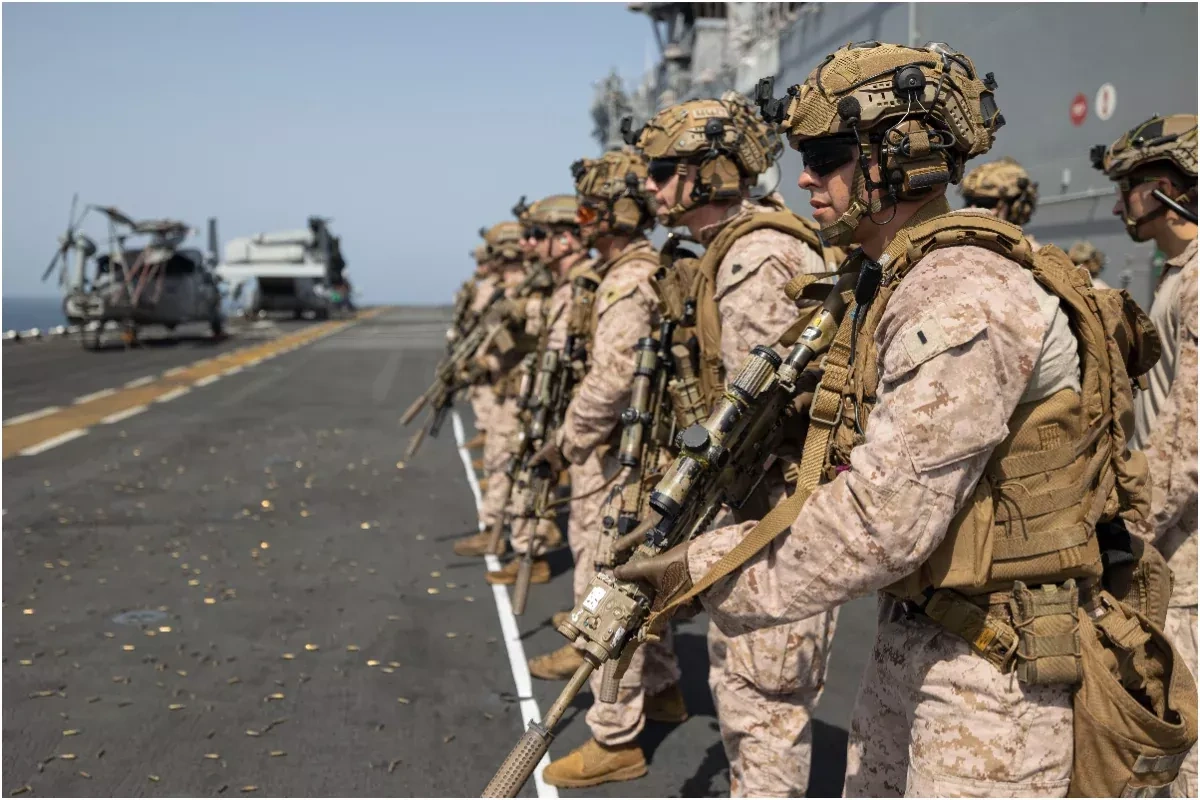 US deploys thousands of additional troops to Middle East