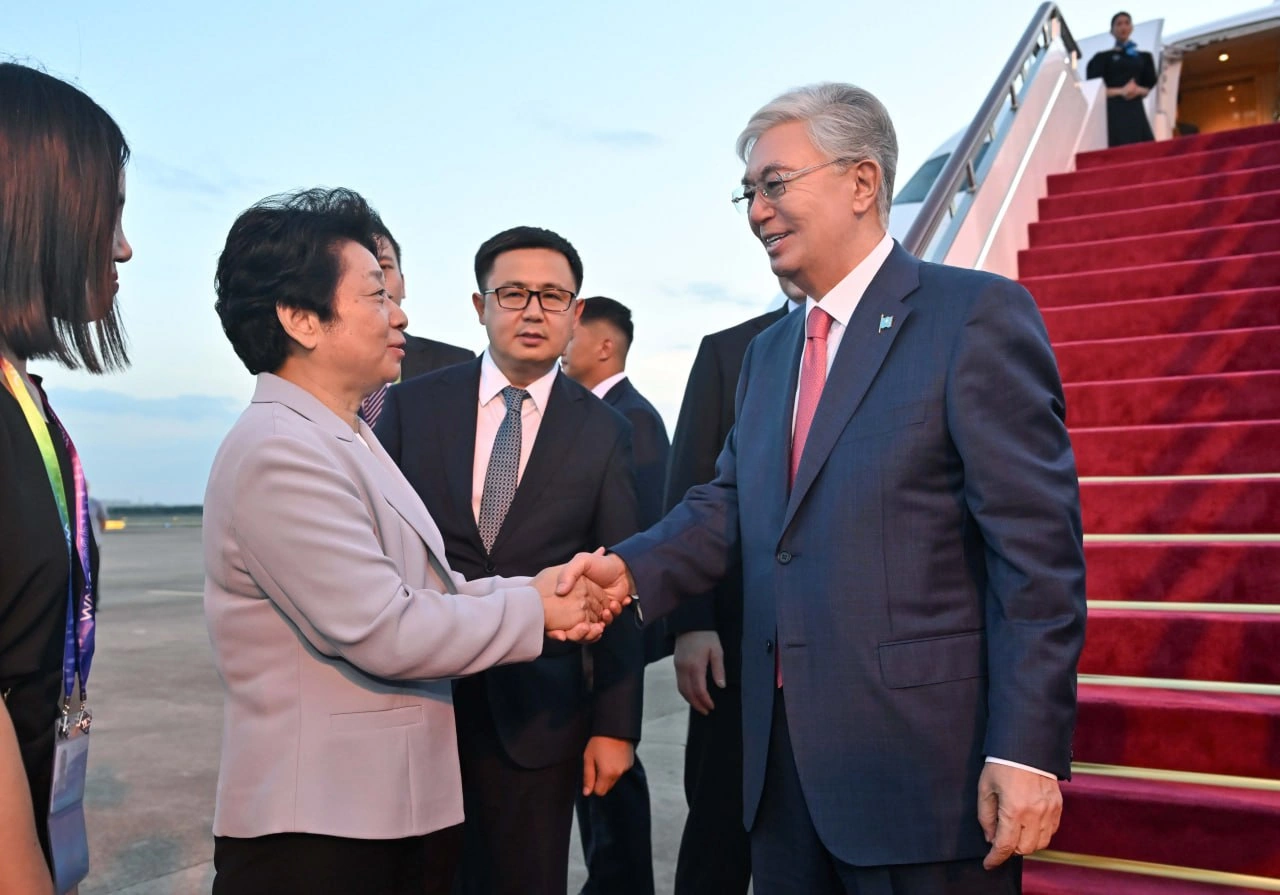 President of Kazakhstan arrives in Shanghai on working visit