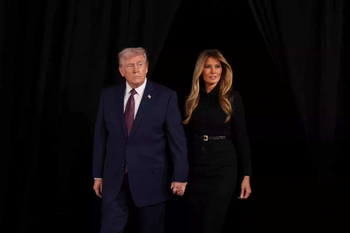 Trump, first lady appear “unhappy” on Valentine’s Day card
