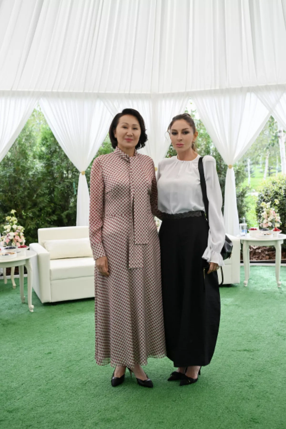 Azerbaijan’s first lady visits Ala Archa State Residence in Bishkek PHOTO