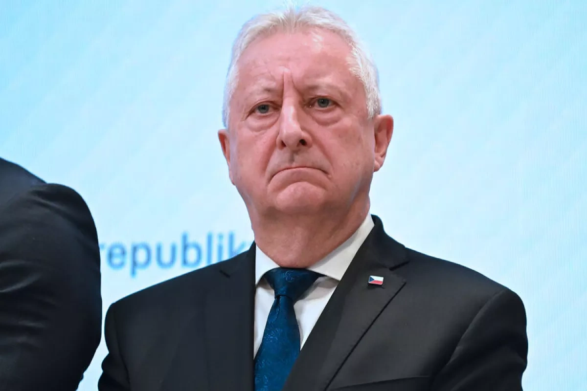 Czech defence minister barred from speaking on Ukraine