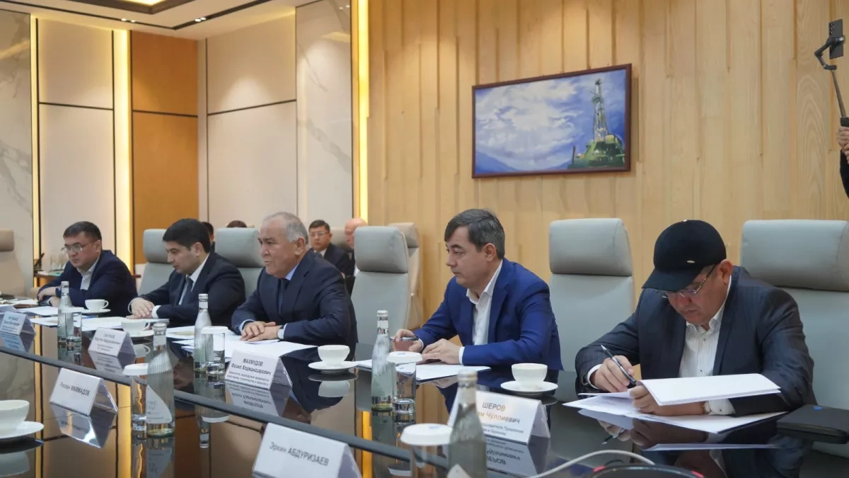 SOCAR, Uzbekneftegaz discuss expansion of bilateral energy cooperation PHOTO