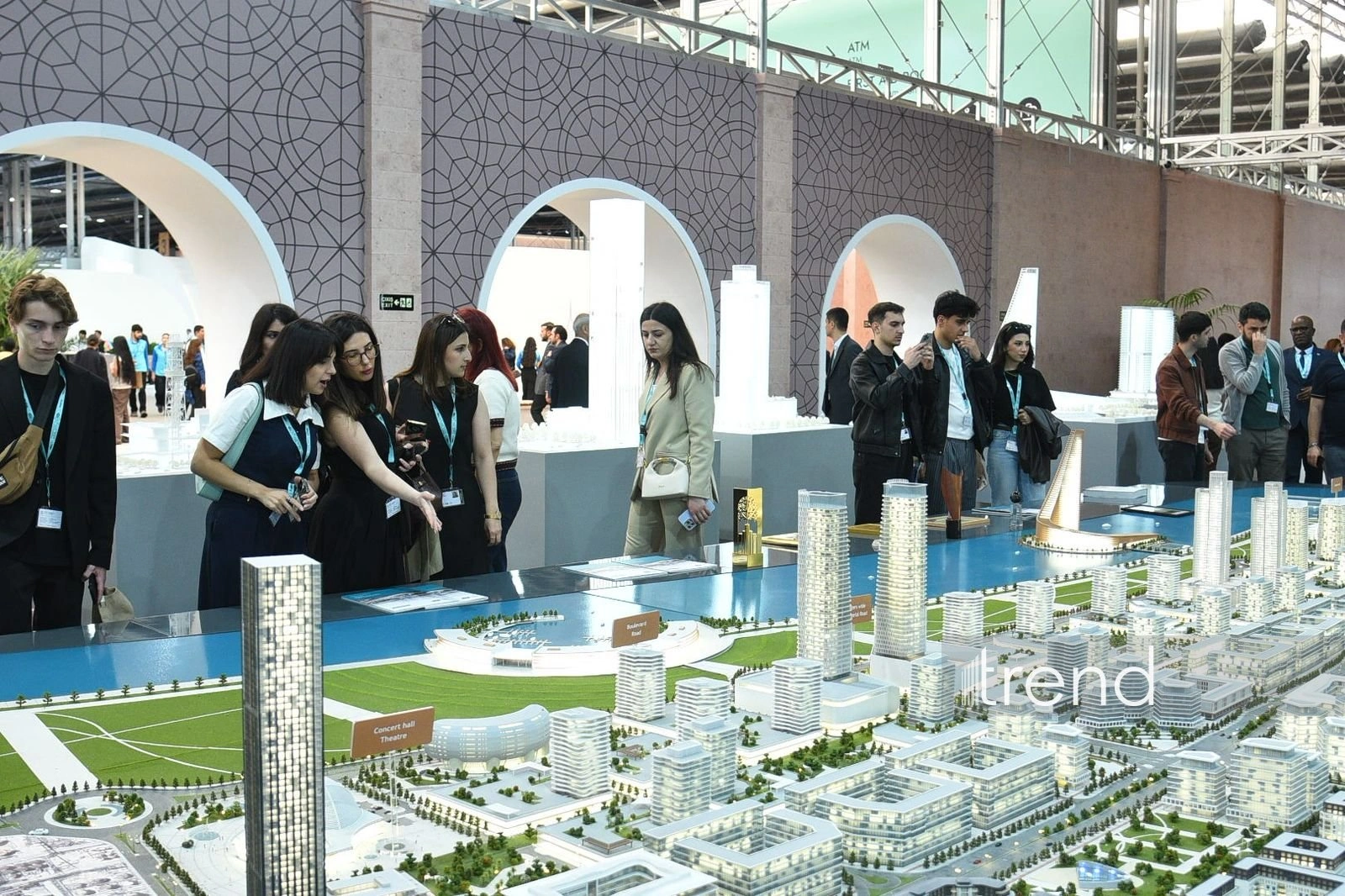 Baku White City pavilion captures attention of foreign delegates at WUF13 (PHOTO)