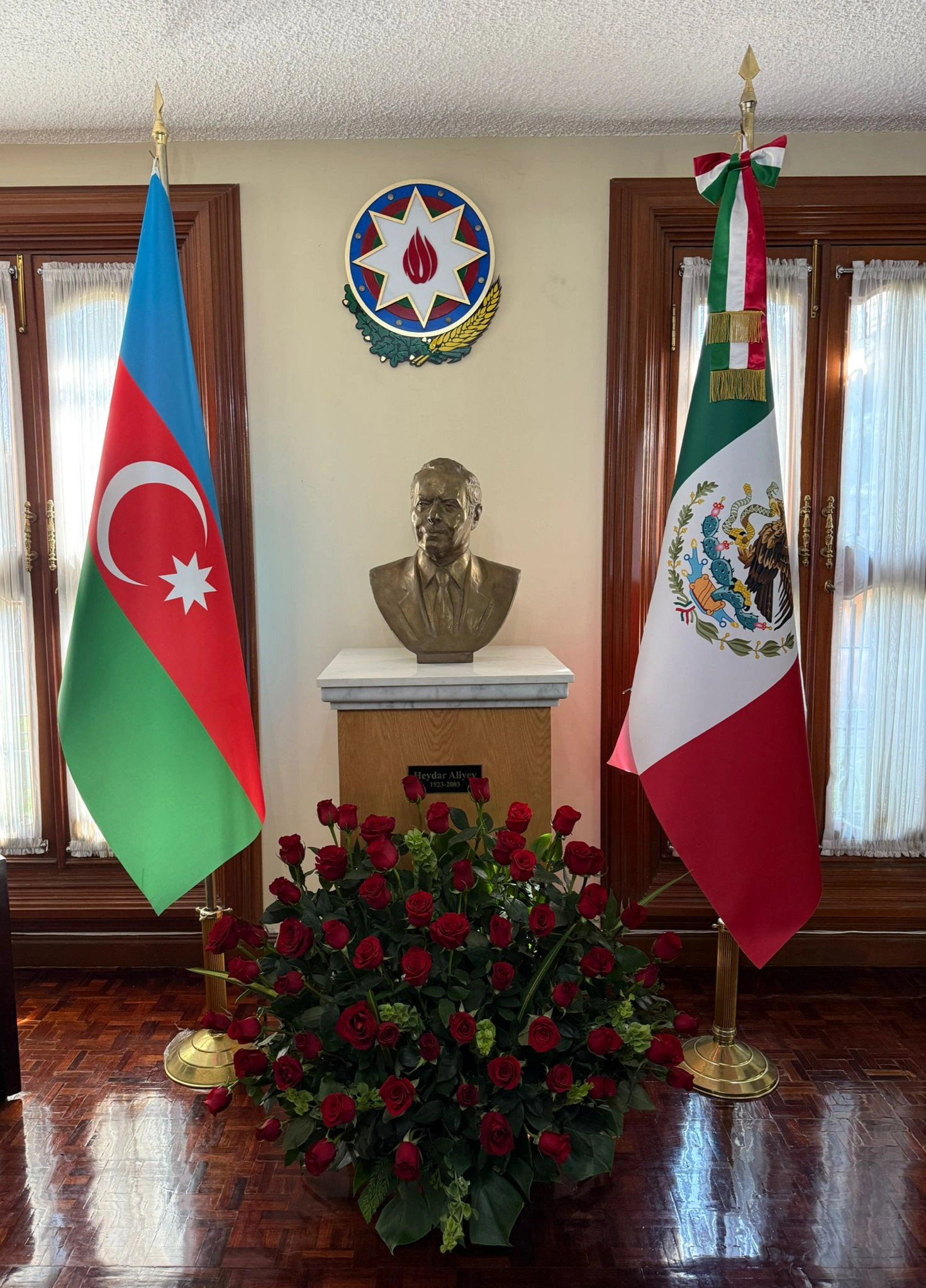 Mexico commemorates National Leader Heydar Aliyev's memory (PHOTO)