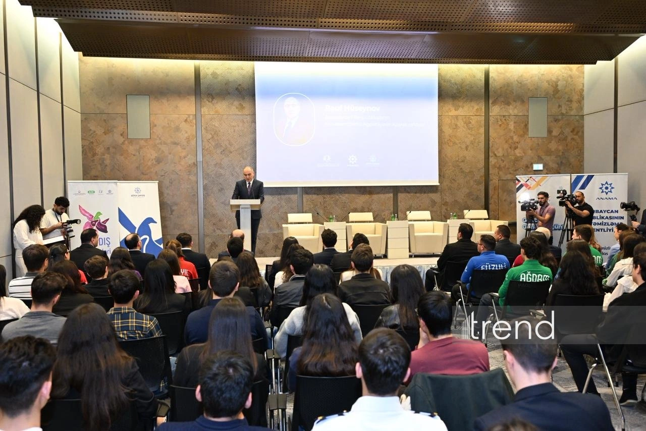 Azerbaijan's Baku hosts forum on 'Safe future for Great Return' (PHOTO)