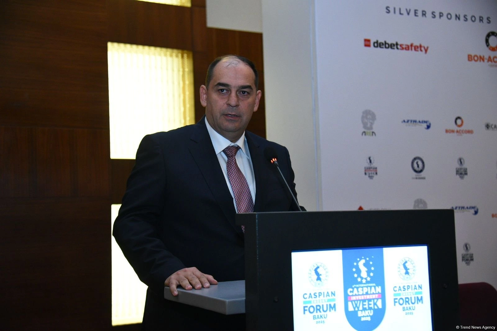 Azerbaijan highlights progress in Kalbajar wind power plant construction