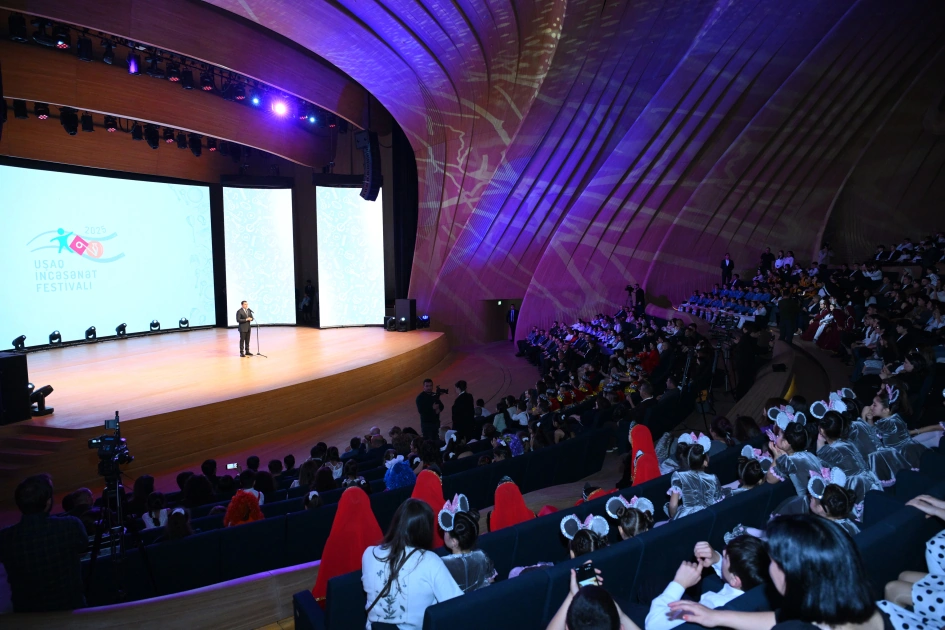 Heydar Aliyev Foundation VP Leyla Aliyeva and Alena Aliyeva attend awarding ceremony of Children’s Art Contest (PHOTO)