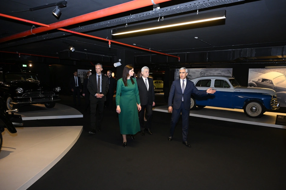 Lithuanian Prime Minister Inga Ruginienė visits Heydar Aliyev Center (PHOTO)