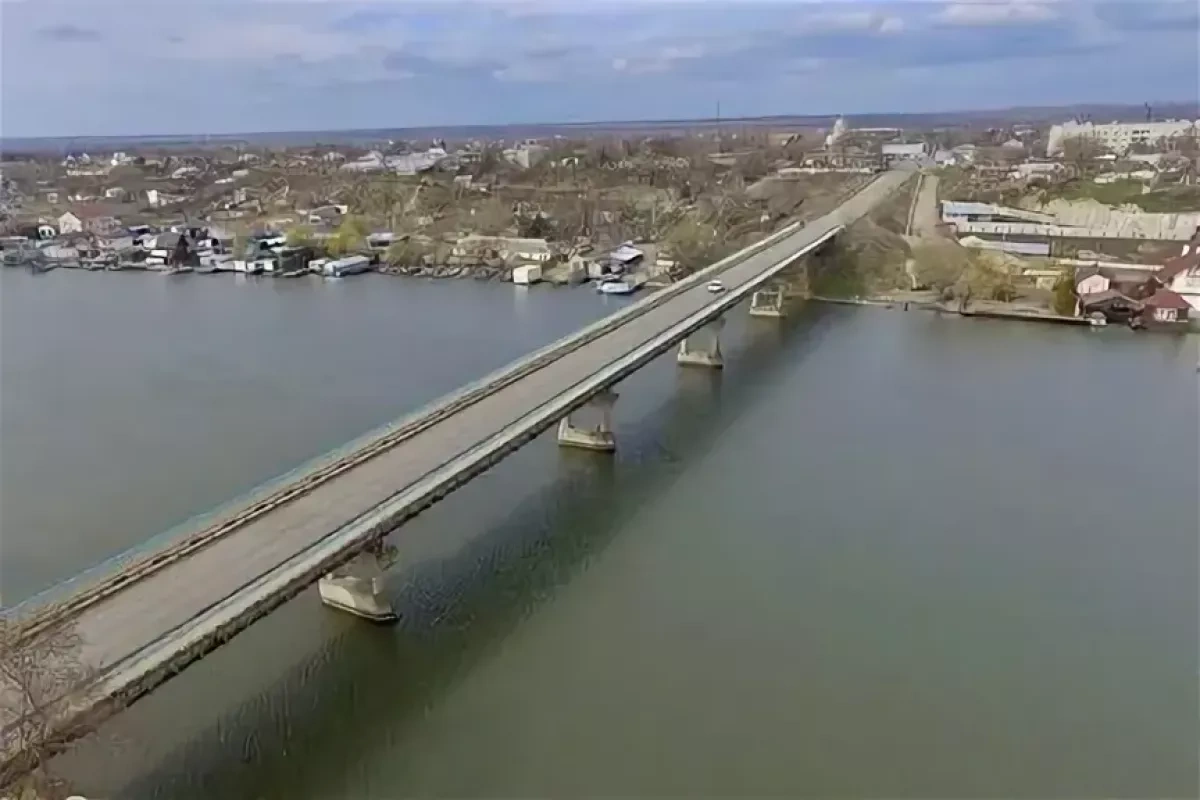 Russian drones strike key bridge in Odesa region, threatening Danube ports video