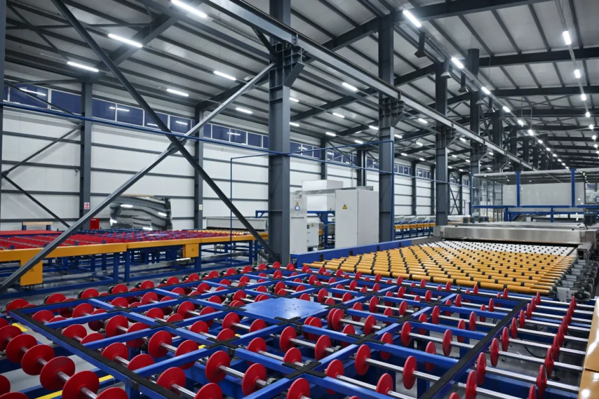 President Ilham Aliyev inaugurates “Azermirror” plant in Sumgayit Industrial Park Photo