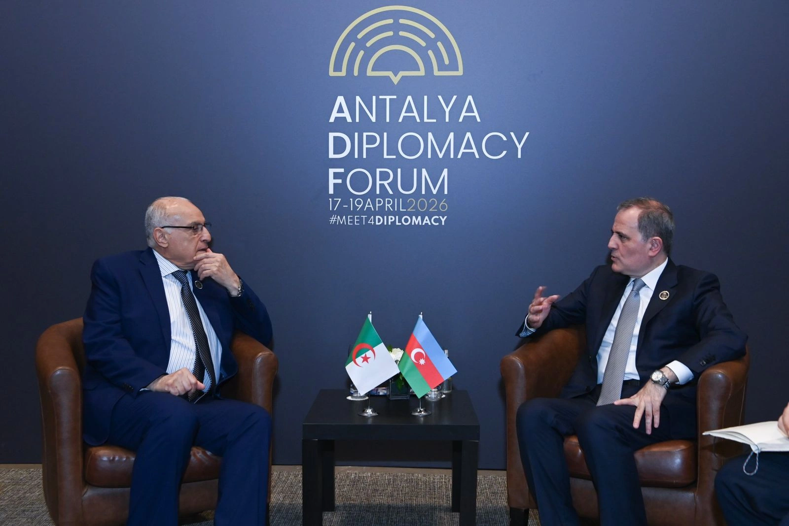 Azerbaijan and Algeria discuss mutual support issues within int'l organizations (PHOTO)
