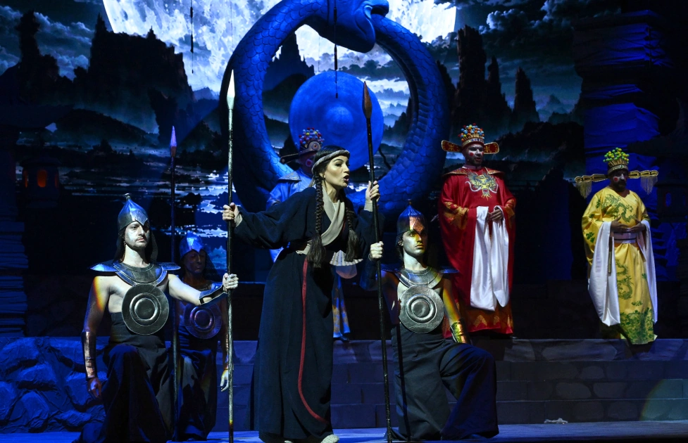 Heydar Aliyev Foundation VP Leyla Aliyeva attends premiere of opera “Turandot” (PHOTO)