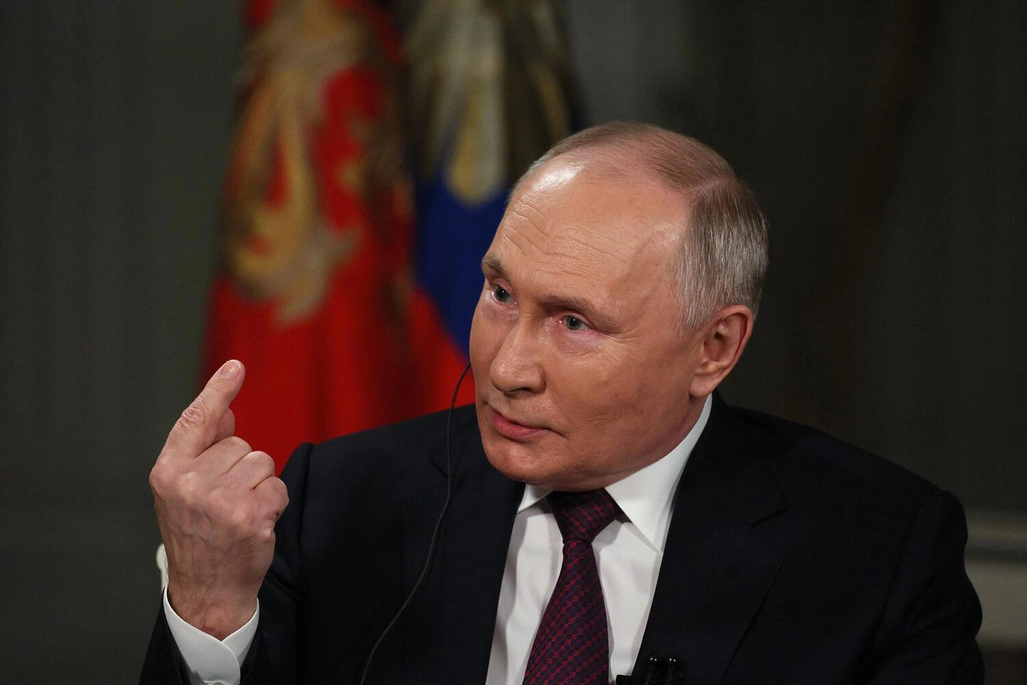 Putin says Russia has no intention of isolating itself