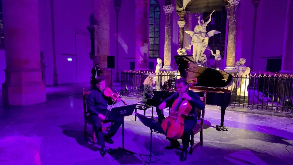 Cultural tribute to Khojaly victims paid at landmark church in Netherlands Photo