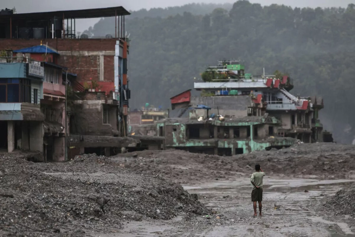 Nepal flood death toll hits 734, thousands still missing