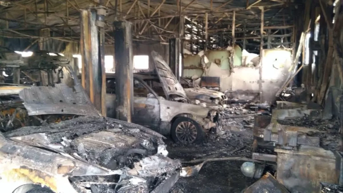 Fatal blaze engulfs auto repair garage in Tehran, one killed VIDEO