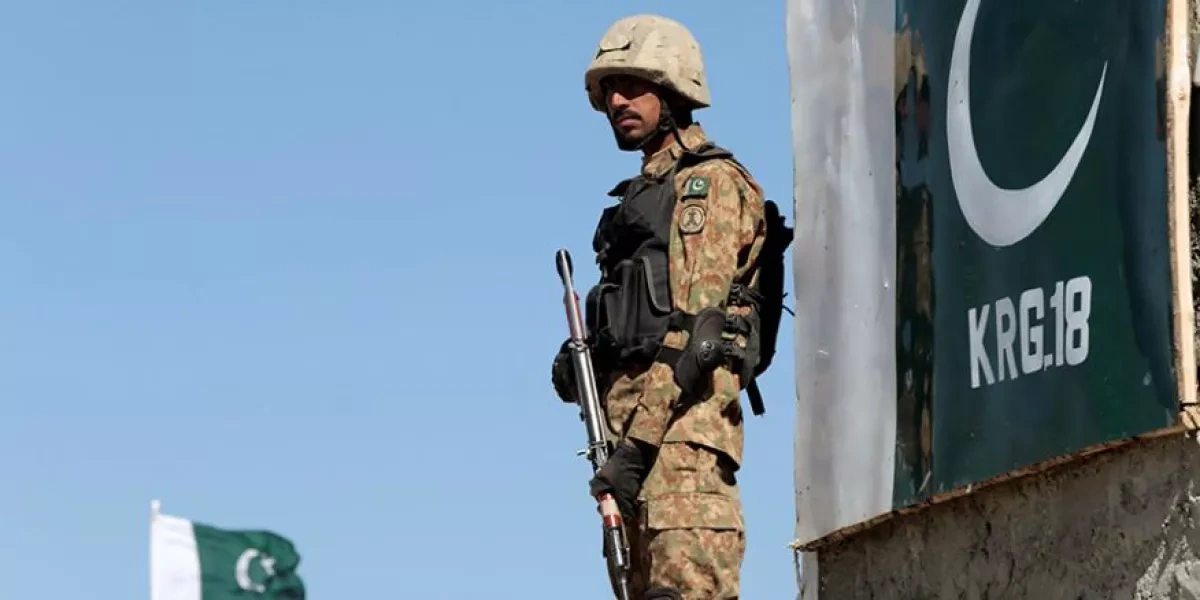 Pakistan tightens security amid threat of attacks by Afghan militants  — Reuters