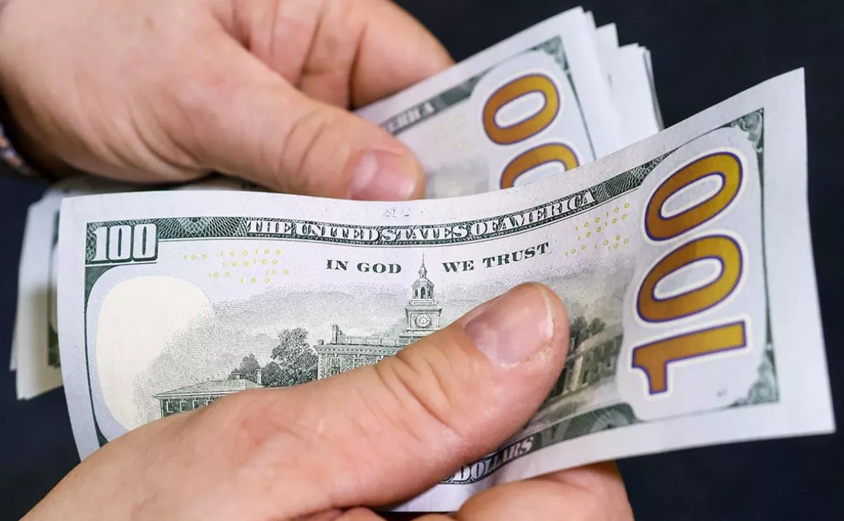 Bloomberg: US trade deficit hits $901.5 billion in 2025 amid tariff volatility