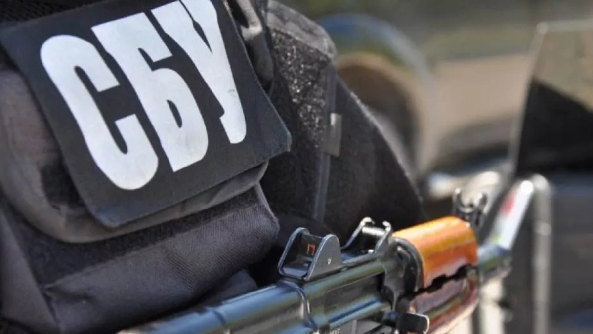 Ukrainian security service arrests FSB agent using mother to guide Russian fire PHOTO