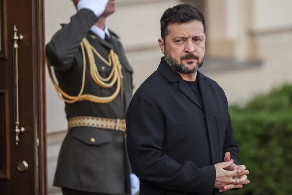 Ukraine’s Zelenskyy imposes sanctions on Russian defence firms