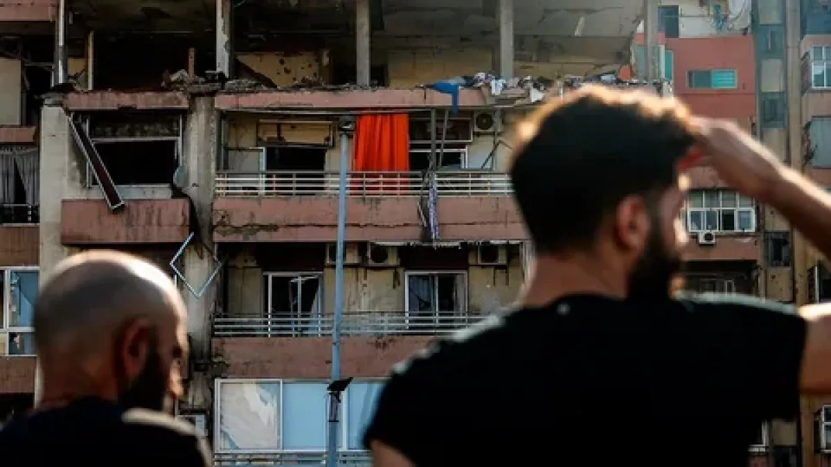 Israel issues urgent evacuation warning to residents of Lebanese city VIDEO