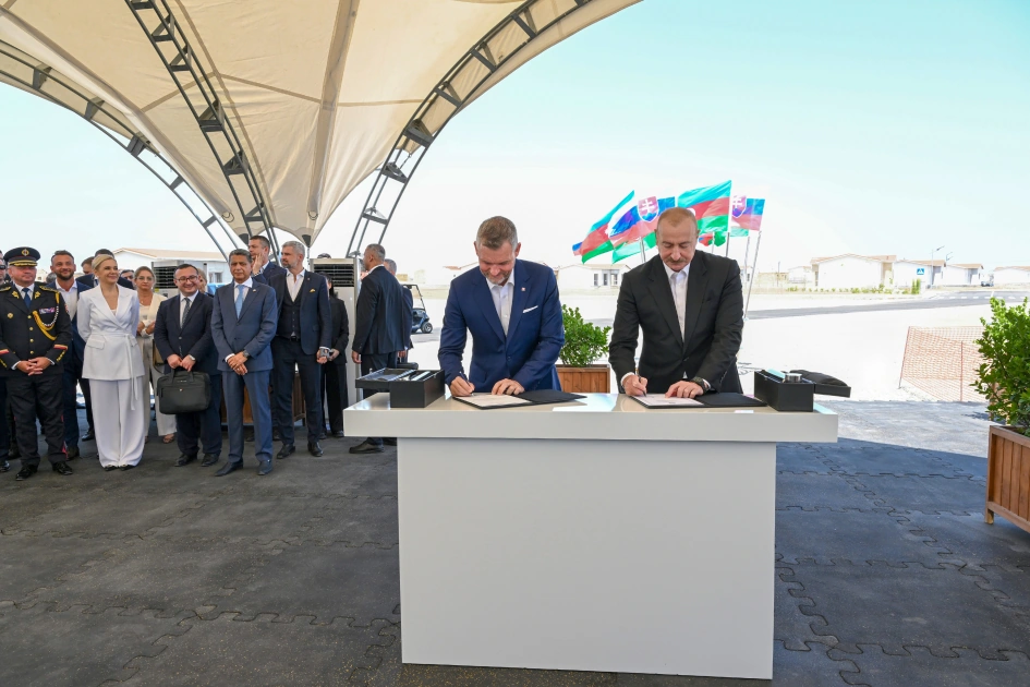President Ilham Aliyev, President of Slovakia review construction progress in Bash Garvand village of Aghdam district (PHOTO)