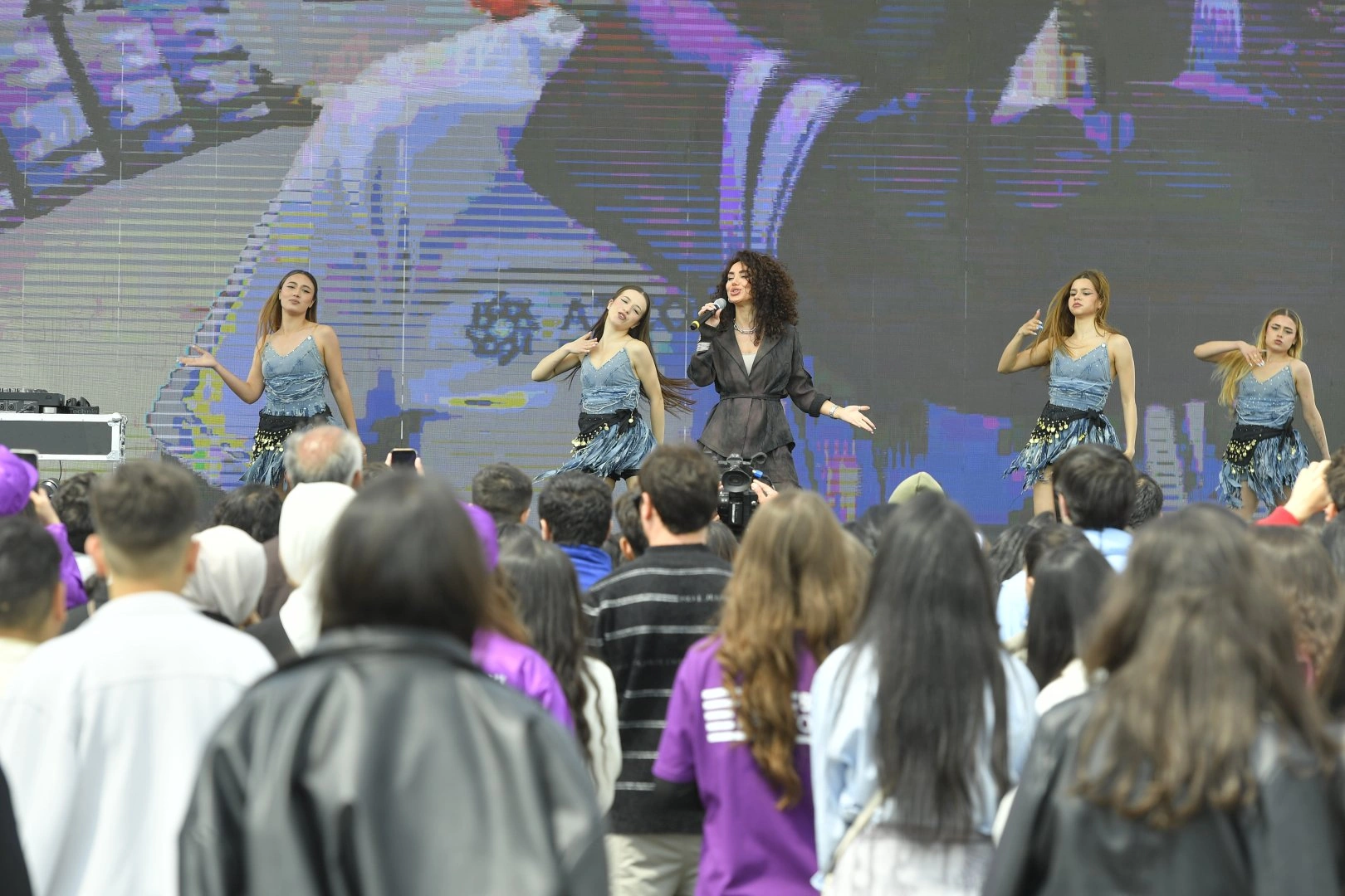 Concert organized at start and finish of “Baku Marathon 2026” (PHOTO)