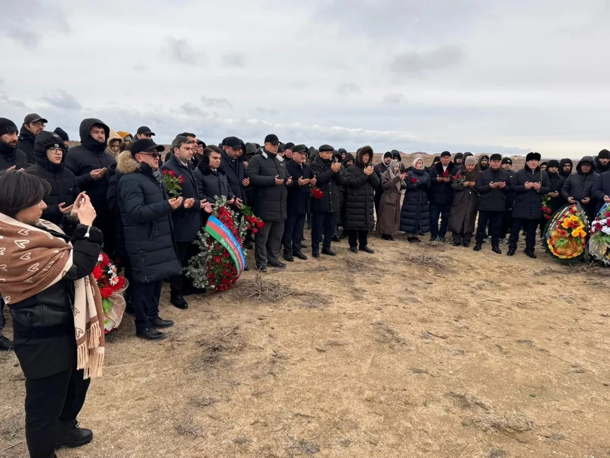 Kazakhstan's Aktau commemorates AZAL crash victims in anniversary gathering PHOTO