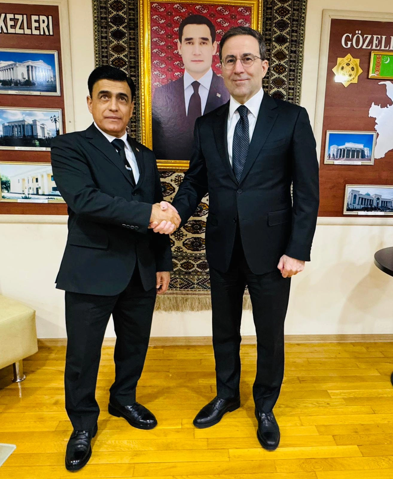 Azerbaijan and Turkmenistan discuss co-op on “Karabakh” and “Akhal-Teke” horses (FOTO)