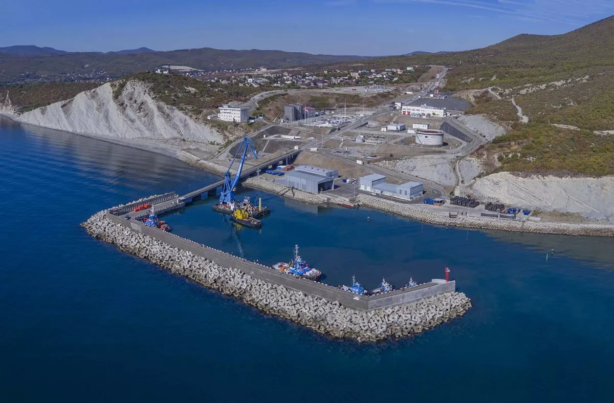 Kazakhstan’s key oil terminal stops operations due to storm, repairs