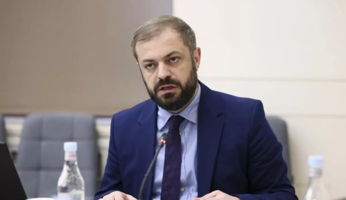 Armenia’s economy minister suggests opening land border with Azerbaijan