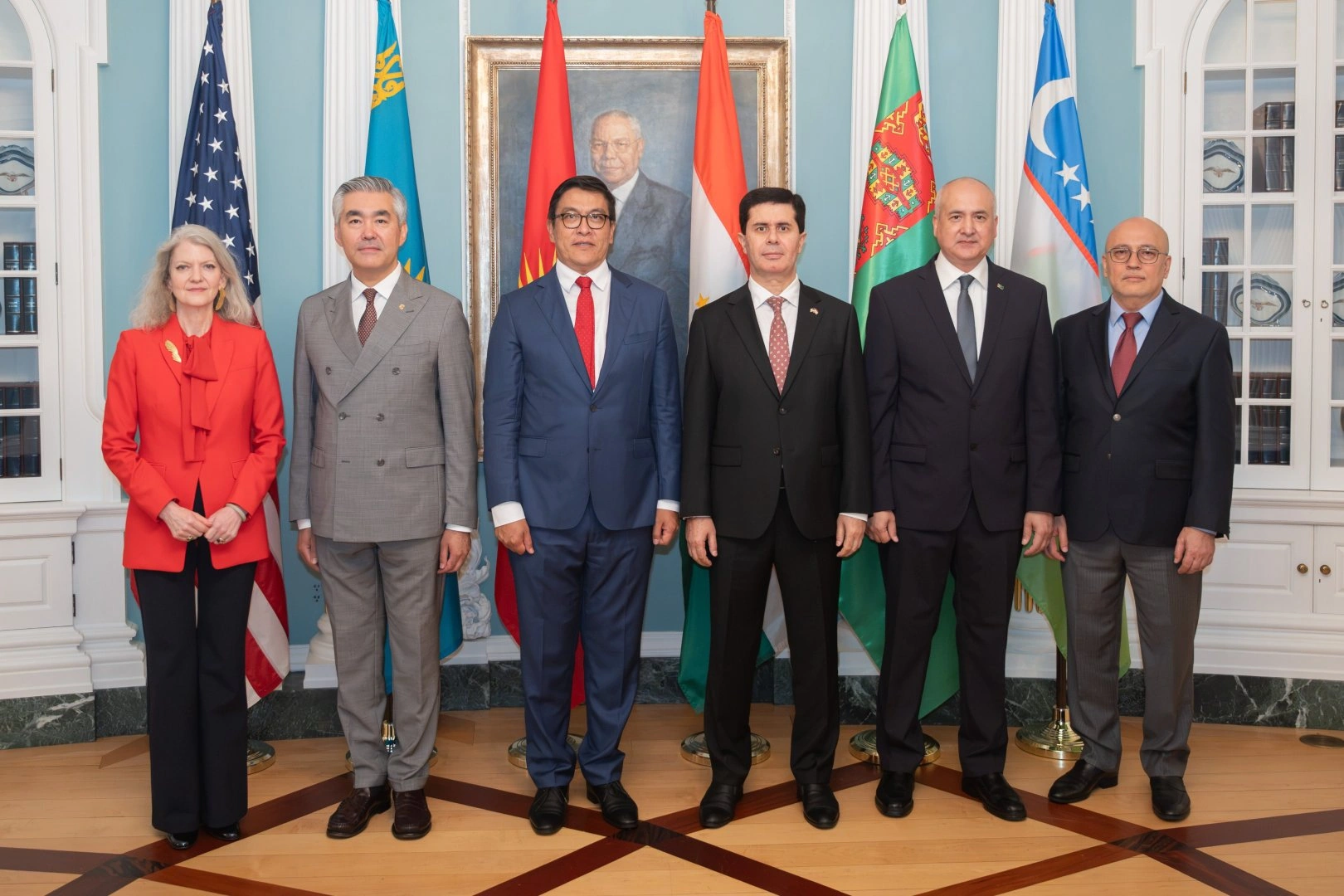 U.S. and Central Asian nations advance co-op in business, critical minerals